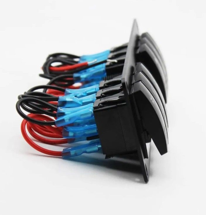 Farbvoltmeter 6 Gang DC12V 24V Led On Off 5 PIN Rocker Schaltfläche für Caravan Automotive Marine