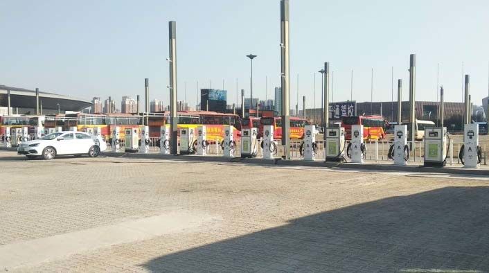 Auto GB/T schnelle Ladegerät-Station CCS 60KW gerade mit 3 EV mit Anzeigen-Anzeige