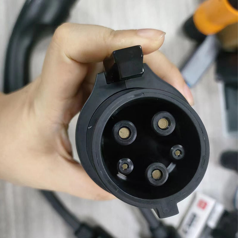 Portable Safety 60A 250V Tesla zu Typ1 EV-Ladegerät Adapter mit Kabel für Elektroauto-Ladegerät